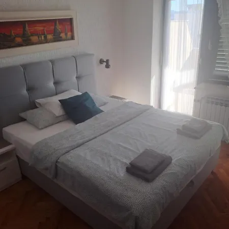 Romansa Apartment